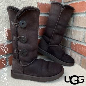 UGG Bailey Button Triplet Boot Sz 7.5